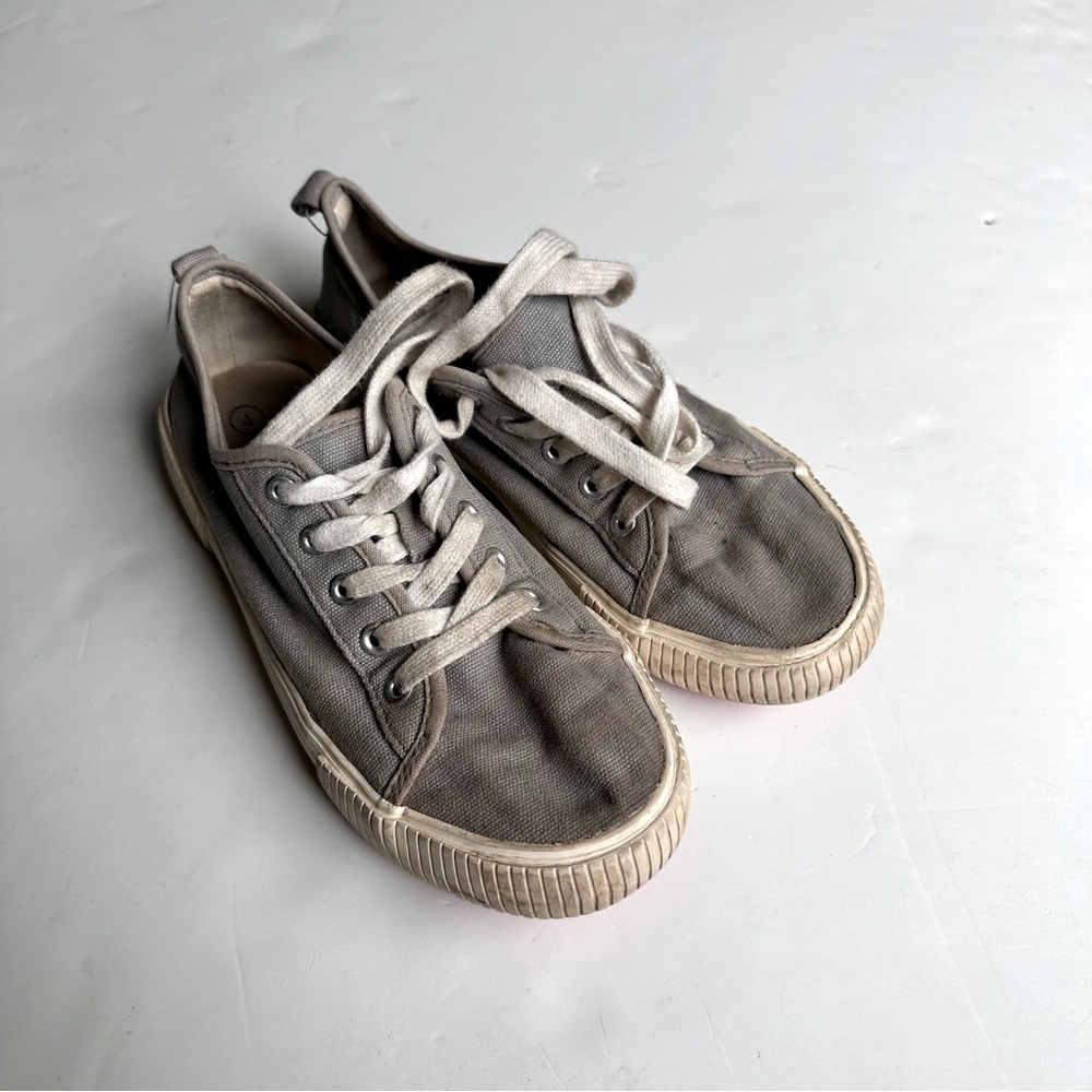 Cat and Jack Canvas sneakers